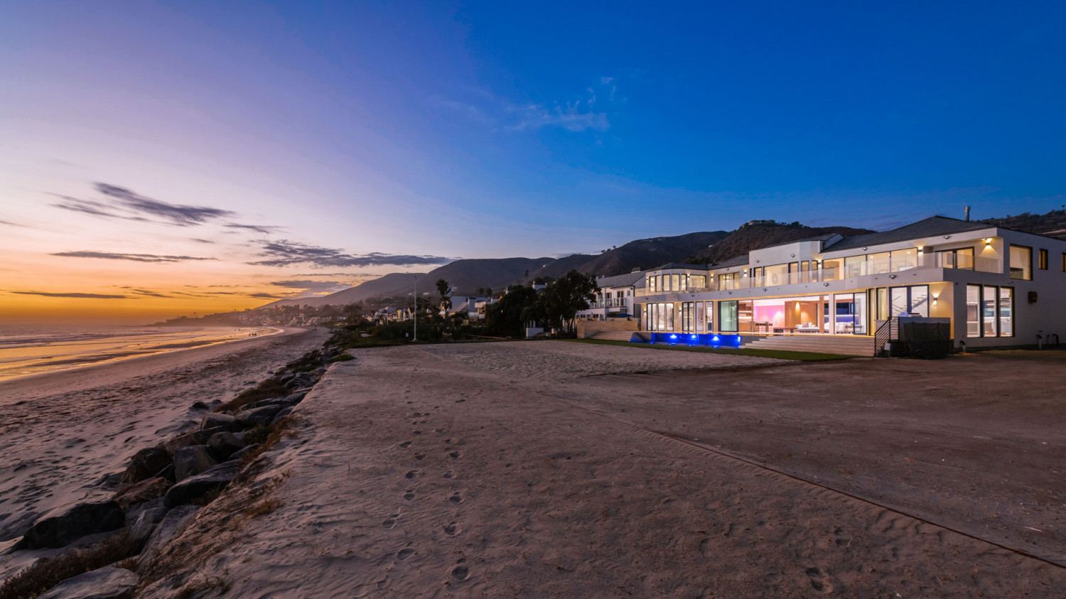 Full modern beachfront estate in Malibu overlooking private sandy beach