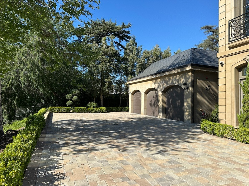 Private Motor Court and Garage at Luxury Estate