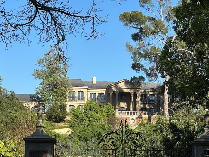 Private Gated Luxury Pasadena Estate | D622-PS